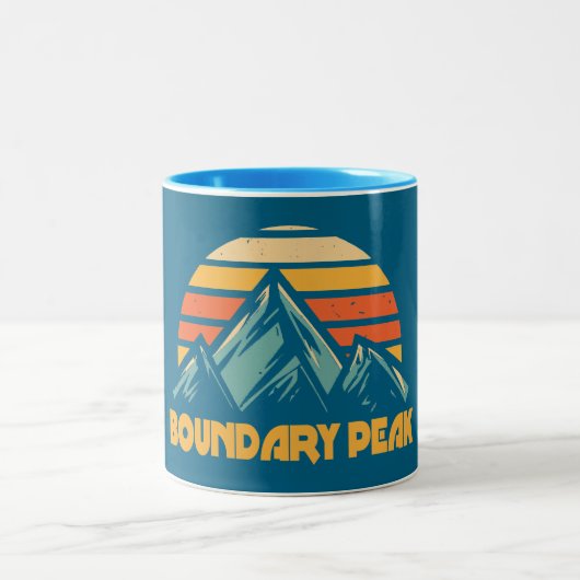 Boundary Peak Nevada Retro Turquoise ツートーンマグカップ (中央)