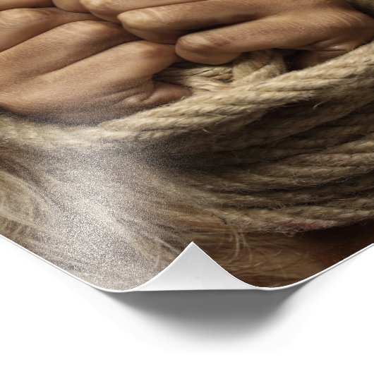 BoundHandを持つ女性の象徴的なファインアートポートレート フォトプリント (角)