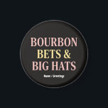 Bourbon Bets & Big Hats Retro Social Club Horse マグネット<br><div class="desc">Celebrate the season of traditions with the "Bourbon, Bets & Big Hats" graphic. Featuring a sophisticated retro-chic aesthetic with a clean, vertical stack and a classic "social club" feel, this design captures the essence of trackside elegance. Styled in trending 2026 Butter Yellow and Light Rose, it’s the perfect look for...</div>