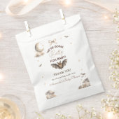 Bow Celestial We're Going Batty for Baby Shower フェイバーバッグ (クリップ留めされた状態)
