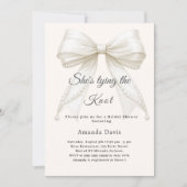 Bow ivory pearls tying the knot Bridal Shower 招待状 (正面)