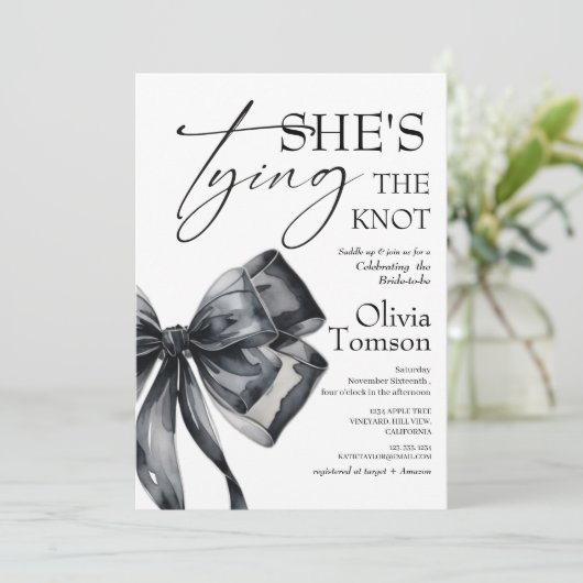 Bow She's Tying the Knot Bridal Shower 招待状 (スタンド正面)