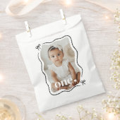 Bow Wavy 縁ど Photo 1st Birthday フェイバーバッグ (クリップ留めされた状態)