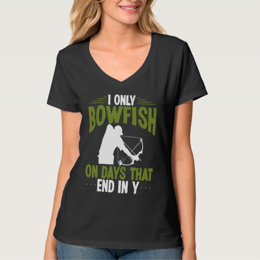 Bowfisher on days end in y Bowfishing Bowhunter Fi Tシャツ (正面)