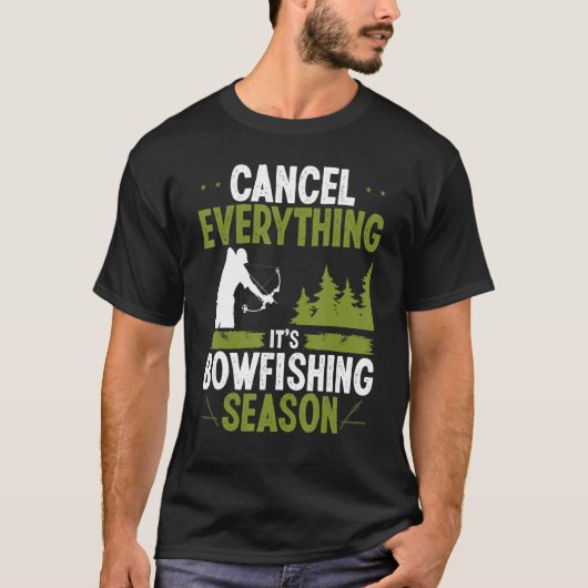 Bowfishing Season Airboat Fisherman Bow Hunter Bow Tシャツ (正面)