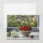 Bowl with Fresh Strawberries and Daisy Flowers  ポストカード (正面/裏面)