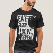 Bowling Ball Pin Bowler Strike Bowling Fanatic Bow Tシャツ (正面)
