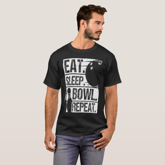 Bowling Ball Pin Bowler Strike Bowling Fanatic Bow Tシャツ (正面フル)