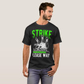 Bowling Ball Pin Bowler Strike Bowling Fanatic Bow Tシャツ (正面フル)