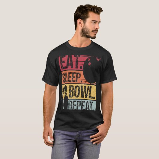 Bowling Ball Pin Bowler Strike Team Bowling Alley  Tシャツ (正面フル)