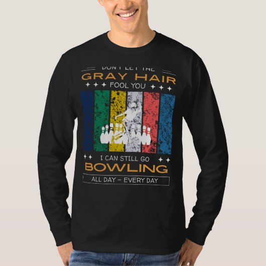 Bowling Enthusiast Tee - Gray Hair, Strikes Galore Tシャツ (正面)