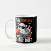 Bowling Is Boo Sheet Halloween Costume Player Team コーヒーマグカップ (左)
