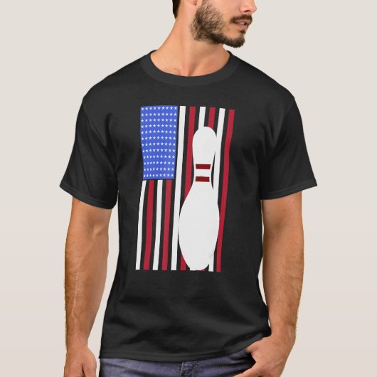 Bowling Pin US Flag American Bowling Player Bowler Tシャツ (正面)