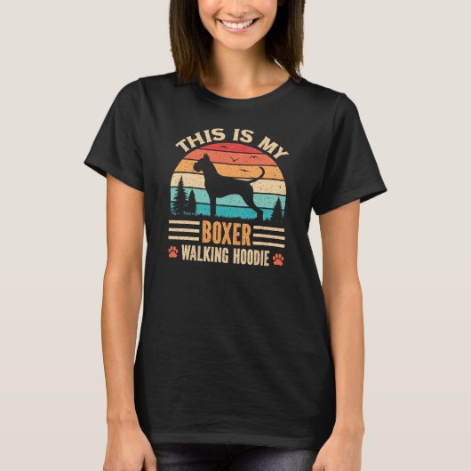 Boxer Mom Walking German Dog Walker Retro Sunset Tシャツ (正面)
