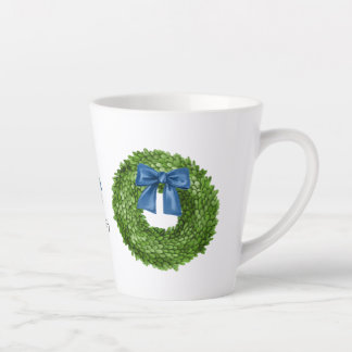 BoxwoodリースとBlue Bow Ceramic カフェラテマグ