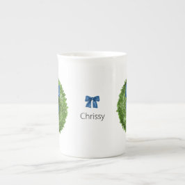 BoxwoodリースとBlue Bow Ceramic ボーンチャイナマグカップ