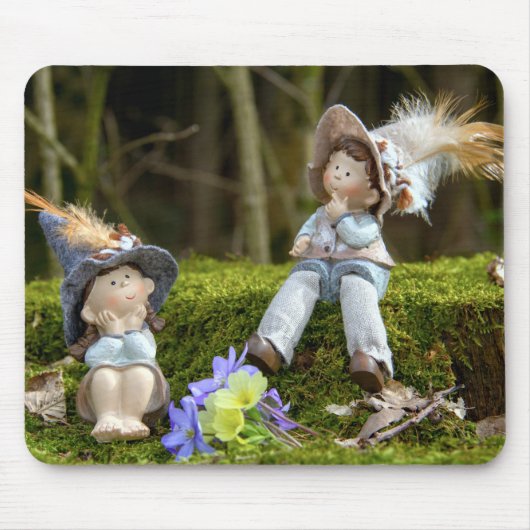 Boy and Girl on Moss マウスパッド (正面)