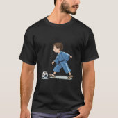 Boy in kimono playing soccer tシャツ (正面)