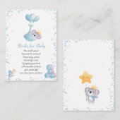 Boy Koalaが赤ちゃんシャワー用の青い本を持つ エンクロージャーカード (正面/裏面)
