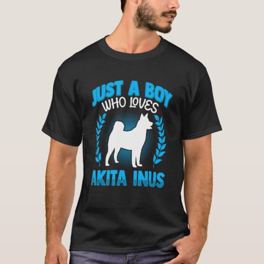 Boy who loves Akita Inu Japanese Akita Tシャツ (正面)