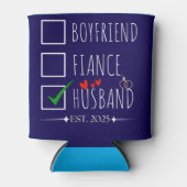 Boyfriend Fiancé Husband Est. 2025 Just Married   缶クーラー (正面)
