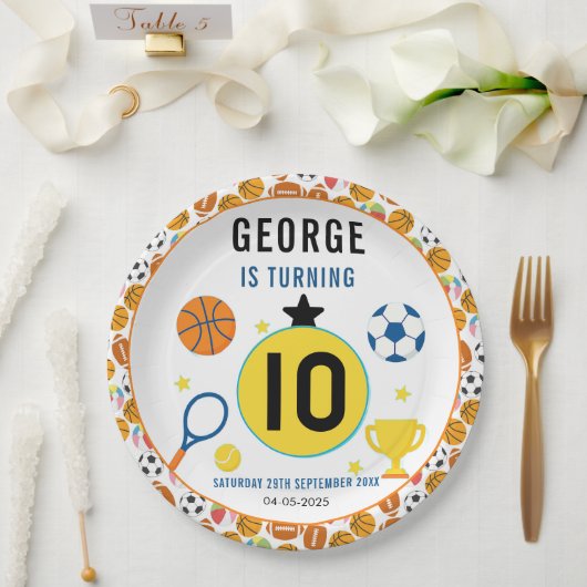 Boys Modern Sports Birthday Party | Game Day Theme ペーパープレート (ウェディング)
