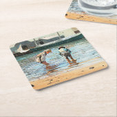 Boys Wading, Winslow Homerの有名なアートワーク スクエアペーパーコースター (アングル)