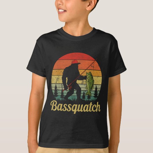 Bquatch B Fishing Humor Bigfoot Ufo Sasquatch  Tシャツ (正面)