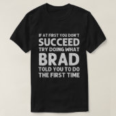 BRADギフト名パーソナライズされた誕生日おもしろいChristm Tシャツ (デザイン正面)