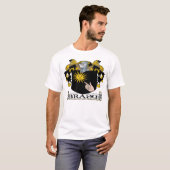 Bradyの紋章付き外衣 Tシャツ (正面フル)