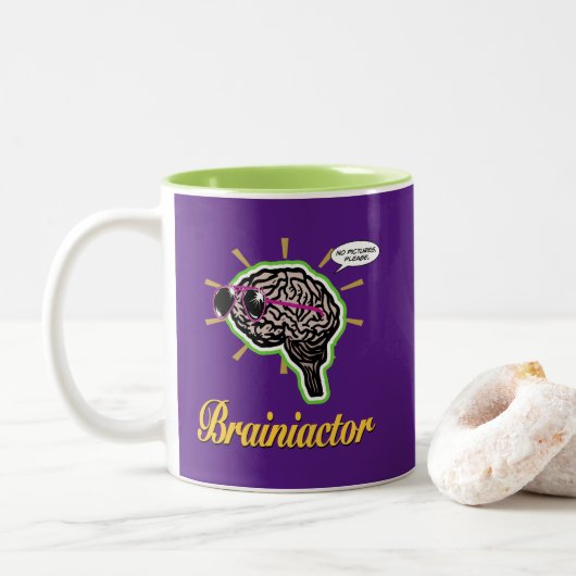 Brainiactor Purple BG ツートーンマグカップ (ドーナツ)
