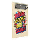 Brains Booksと大きなゴール-おもしろいバックツースクール ミニクリップボード (アングル)