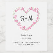 Branches and Wildflowers Heart in Pink and Green ワインラベル (シングルラベル)