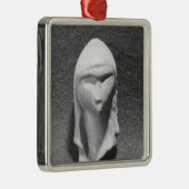 Brassempouyの金星として知られている女性の頭部 メタルオーナメント (右)