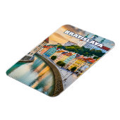 Bratislava, perle nichée sur les rives du Danube マグネット (左側)