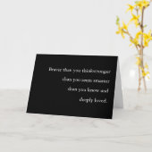 Braver Stronger Smarter Loved Black Quote カード (黄色い花)