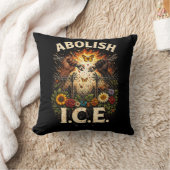 Break the Chains クッション (ブランケット)