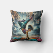 Breakdancer Women in action New Yorkのシルエット クッション (裏面)