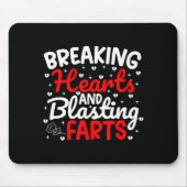 Breaking Hearts And Blasting Farts Valentine Funny マウスパッド (正面)