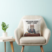 Breaking News I Don't Care Funny Cat Pillow クッション (椅子)