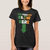 Breathalizer Blow Here St Patricks Day Pineapple S Tシャツ (正面)