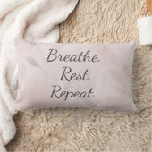 Breathe Rest Repeat Elegant Blush Pink Floral ランバークッション (ブランケット)