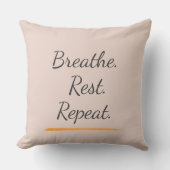 Breathe Rest Repeat Elegant Blush Pink Typography クッション (正面)