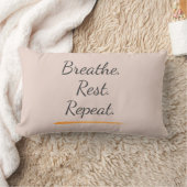 Breathe Rest Repeat Elegant Blush Pink Typography ランバークッション (ブランケット)