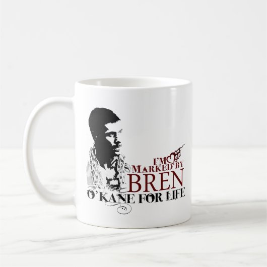 Brenのマグによって示される コーヒーマグカップ (左)