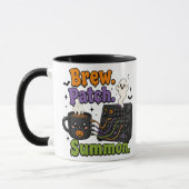 Brew. Patch. Summon. – Halloween Synth Nerd マグカップ (左)