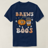 Brews & Boos Cute Fall Coffee Lover Retro Hallowee Tシャツ (デザイン正面)