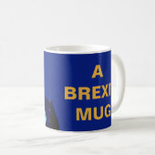 BREXITのマグ。 おもしろいのボリスジョンソンBrexitメッセージ: コーヒーマグカップ (正面右)