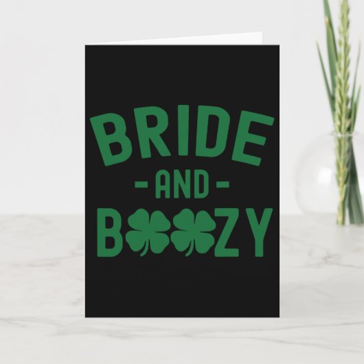 Bride And Boozy Irish St Patrick's Day Funny Shamr カード (正面)