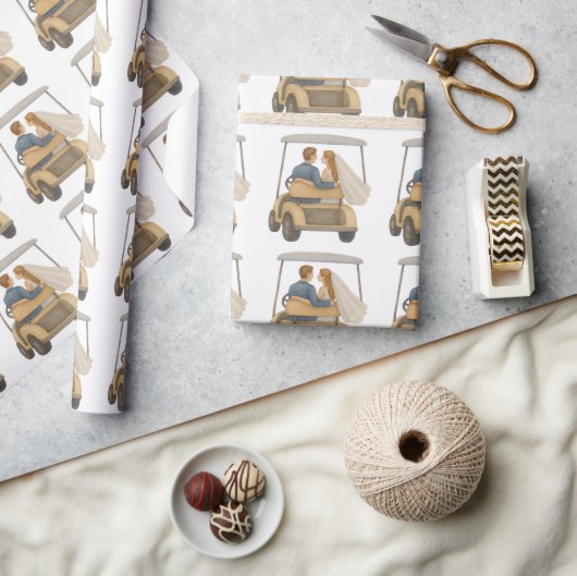 Bride and Groom in a Golf Cart Wedding Gift ラッピングペーパー (クラフト)